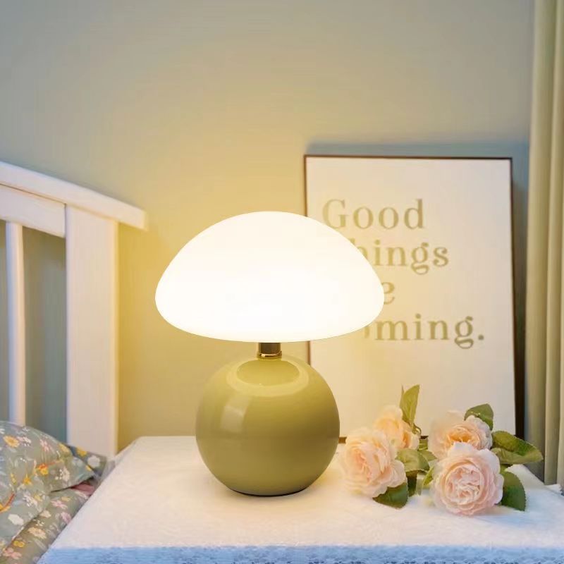 CrèmeChamp | French Mushroom Lamp