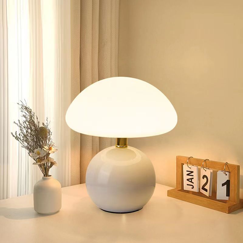 CrèmeChamp | French Mushroom Lamp