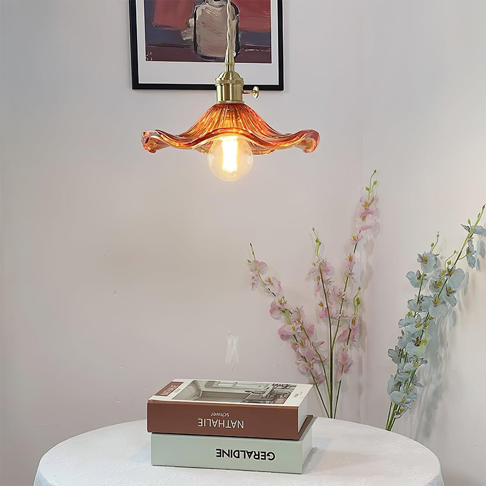 HibiBloom | Elegant Floral Lamp
