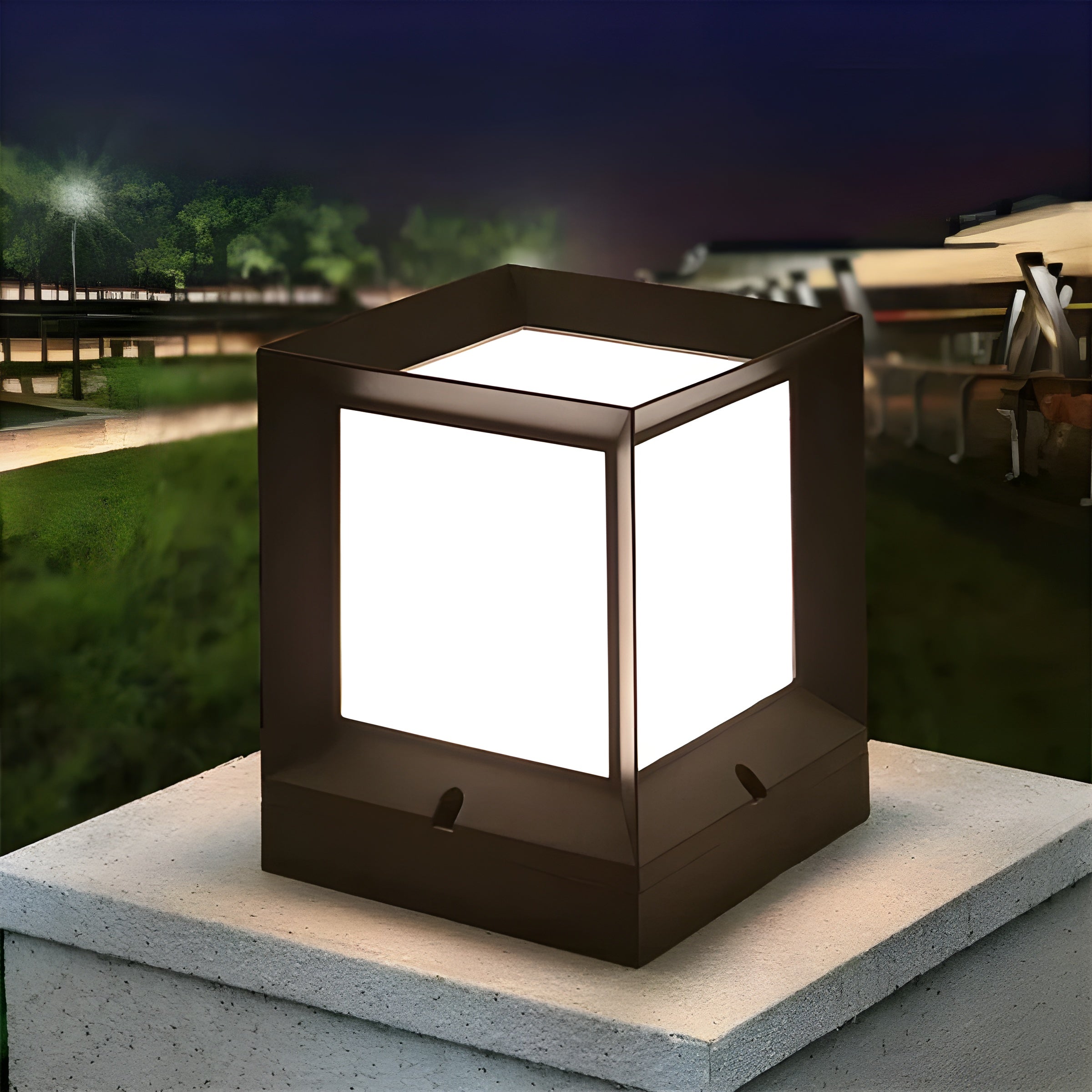 LumeLite | Elegant LED Outdoor Column Lamp