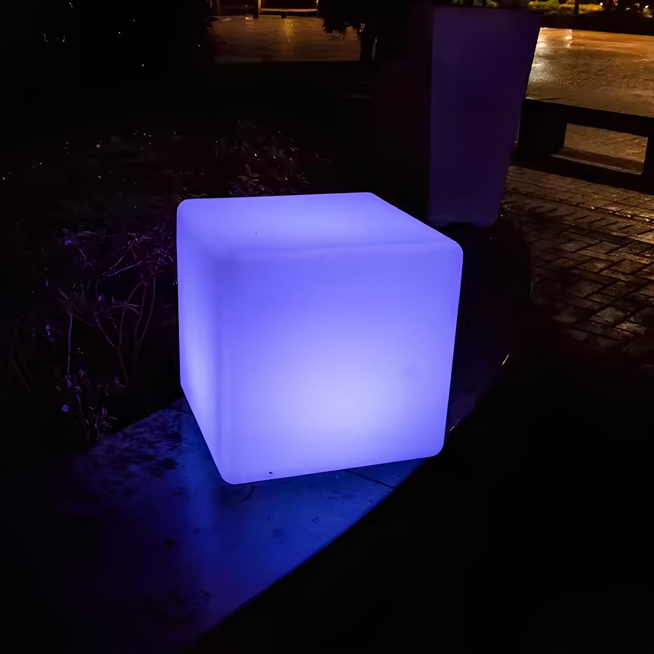 Luminex Cube Light | Modern Cubic Garden Lamp