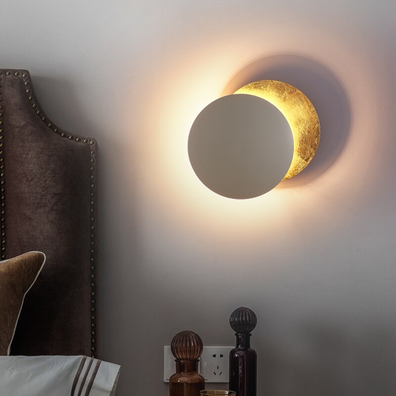 Lunaglow | Solar-powered Wall Lamp Inspired By Eclipses
