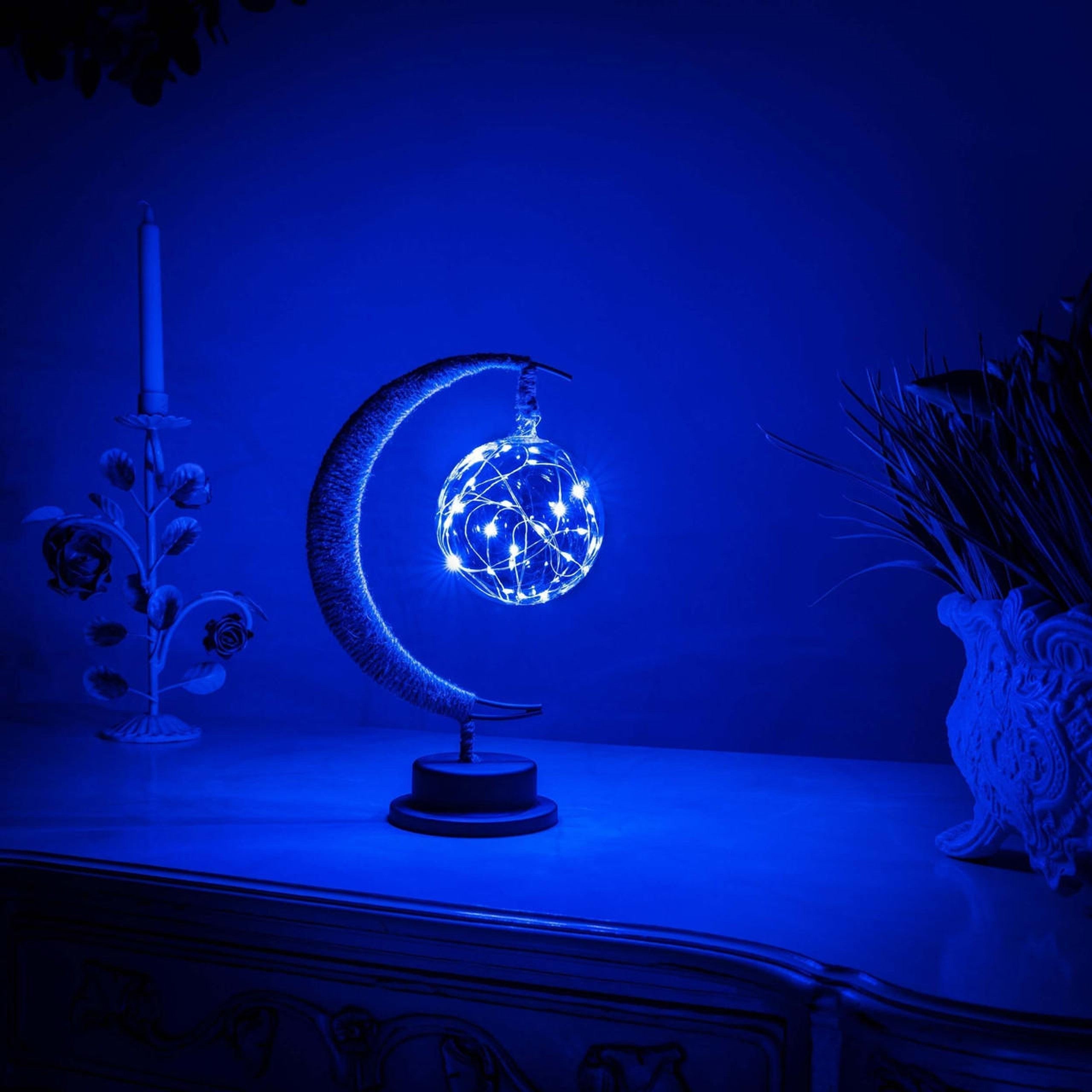 Lunara | Enchanting Moon-shaped Ambient Lamp