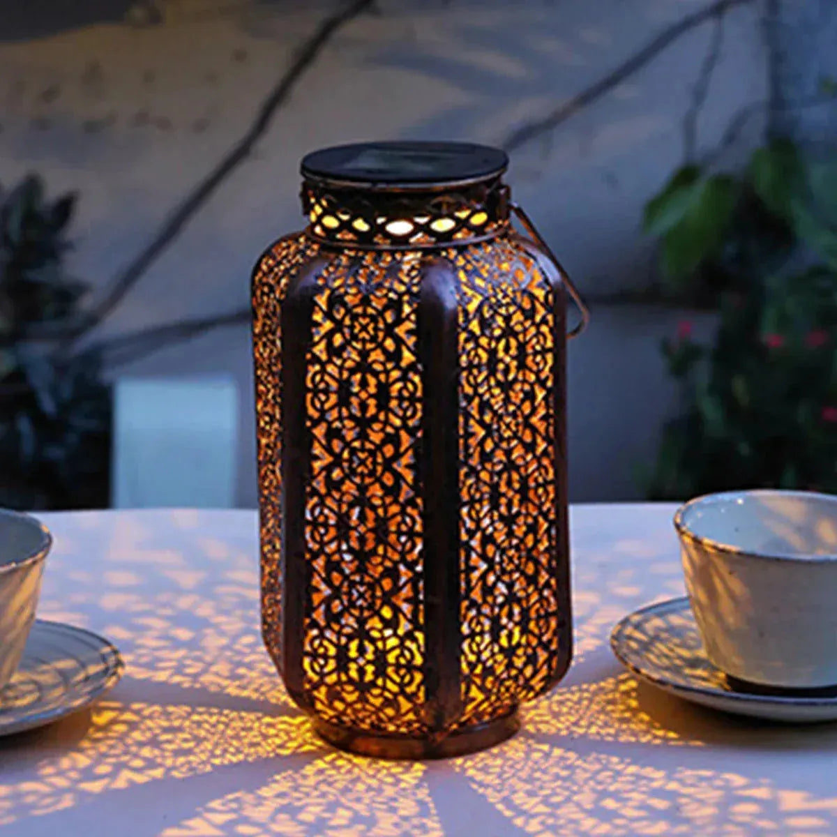 Lunara | SolarCharm Lantern – Vintage Elegance Meets Eco-Friendly Lighting