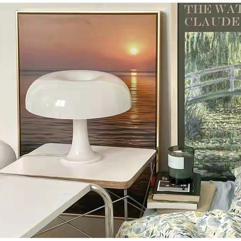 Mycoglow | Minimalist Mushroom-style Table Lamp