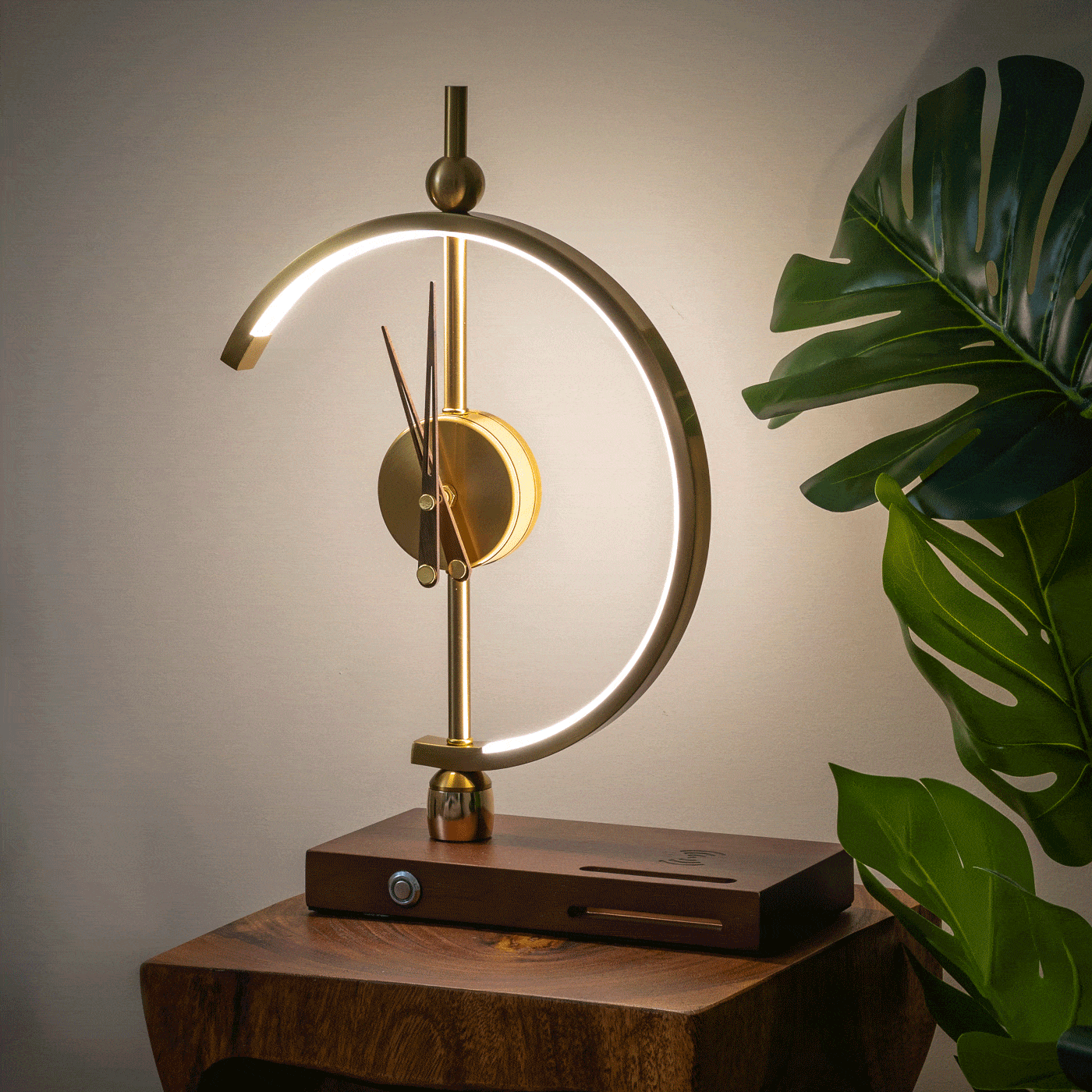 Nagoya | Luxury Led Clock & Charger Table Lamp