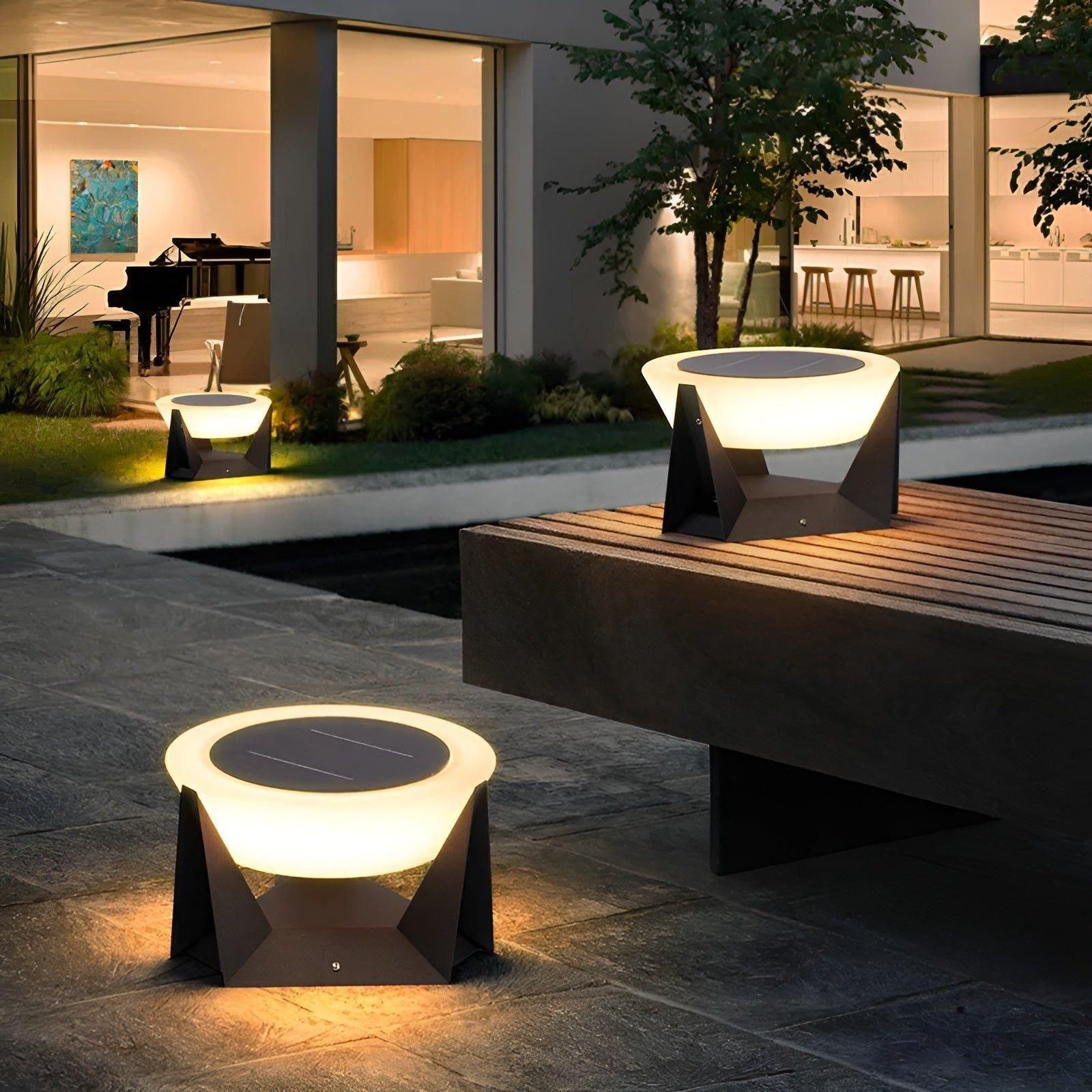 Solvion | Solar LED Garden Light – Elegant & Energy-Efficient Outdoor Illumination