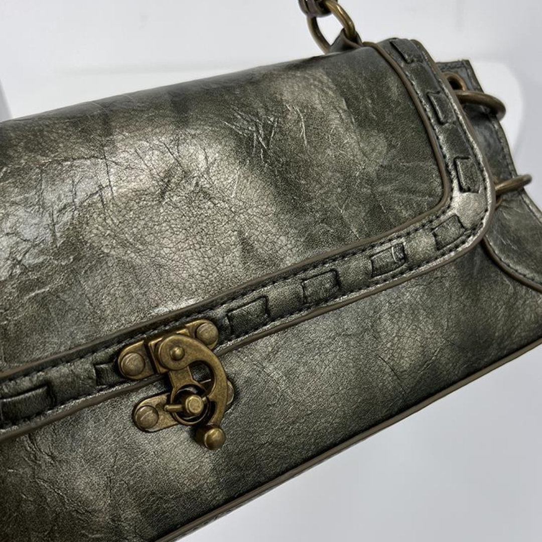 Eliara | Vintage-inspired Chain Evening Clutch